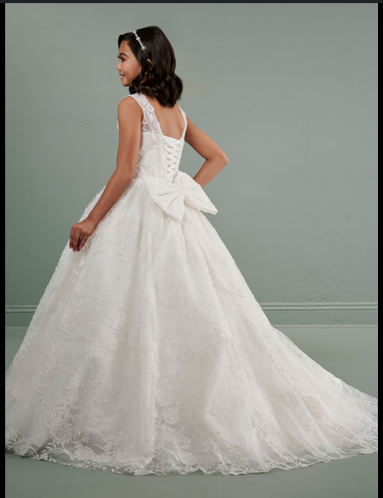House of Wu 13710 Size 10 Ivory