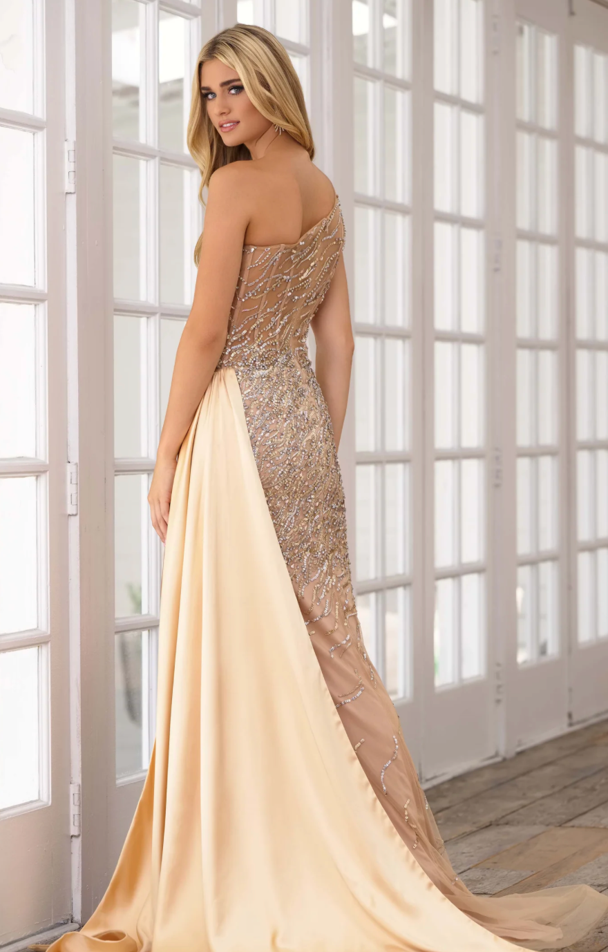 Ava Presley 28589 Size 2 Red