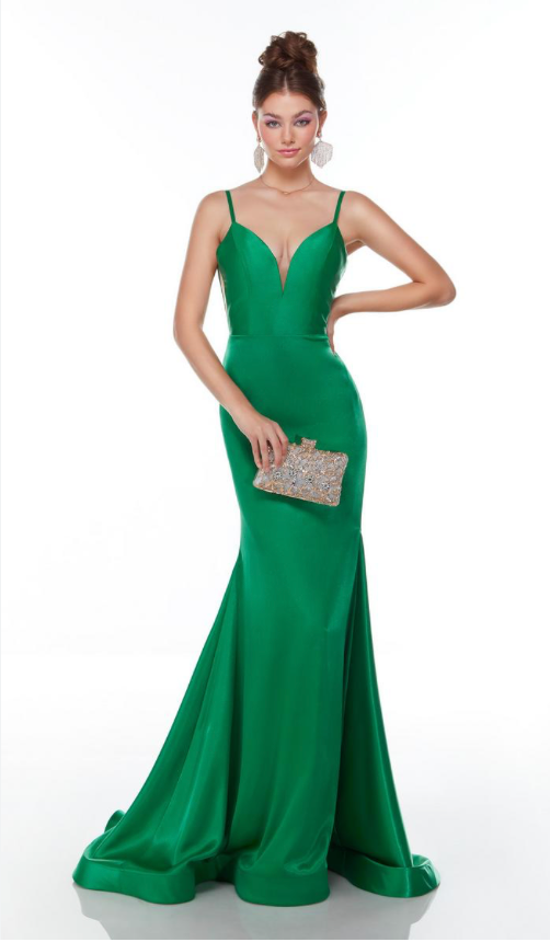 Alyce Paris 1739 Emerald Size 8