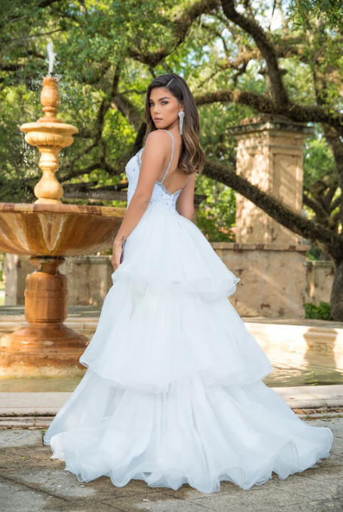 Ava Presley 38813 size 4 White