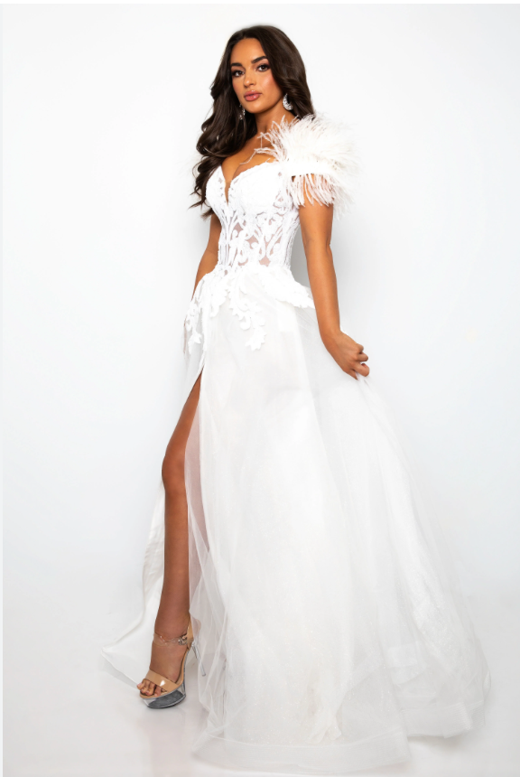 Ava Presley 39213 sz00 White