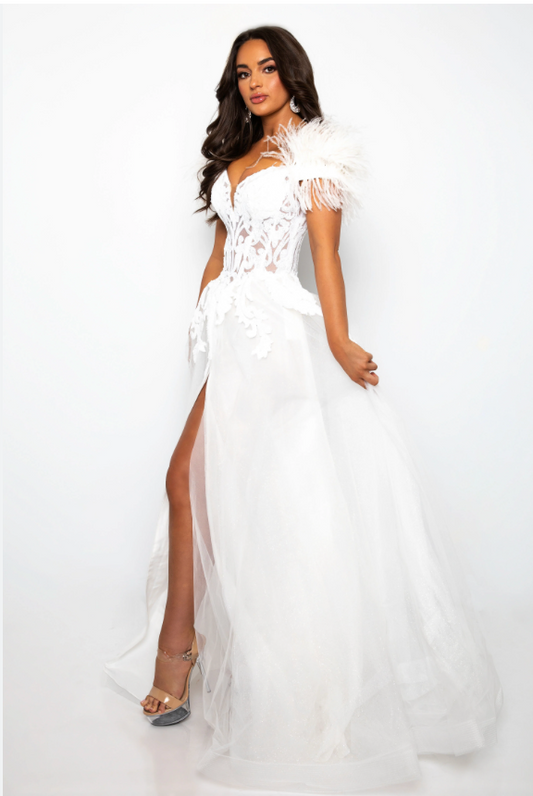 Ava Presley 39213 sz00 White
