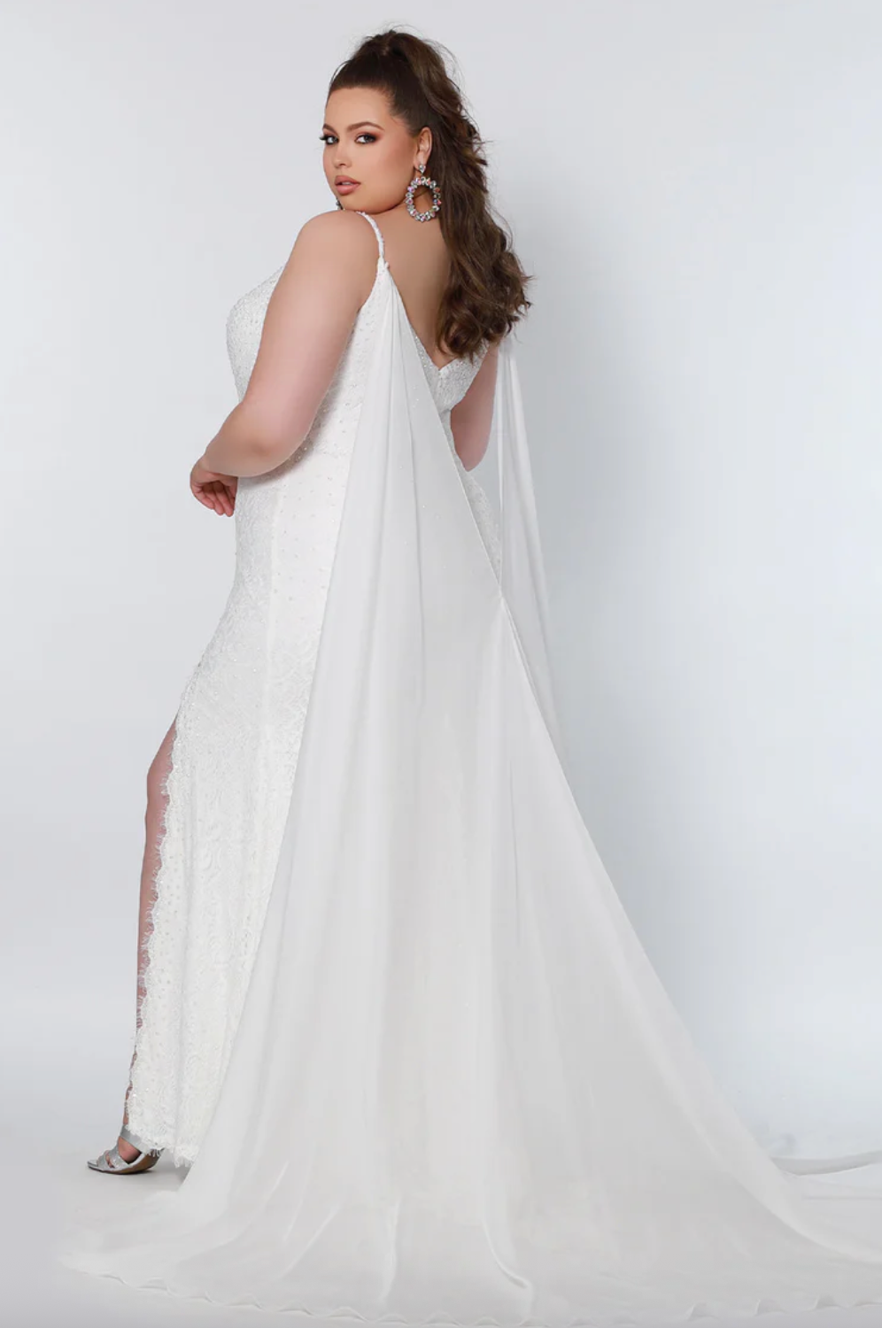 Sydney’s Closet JK2201 size 20 White