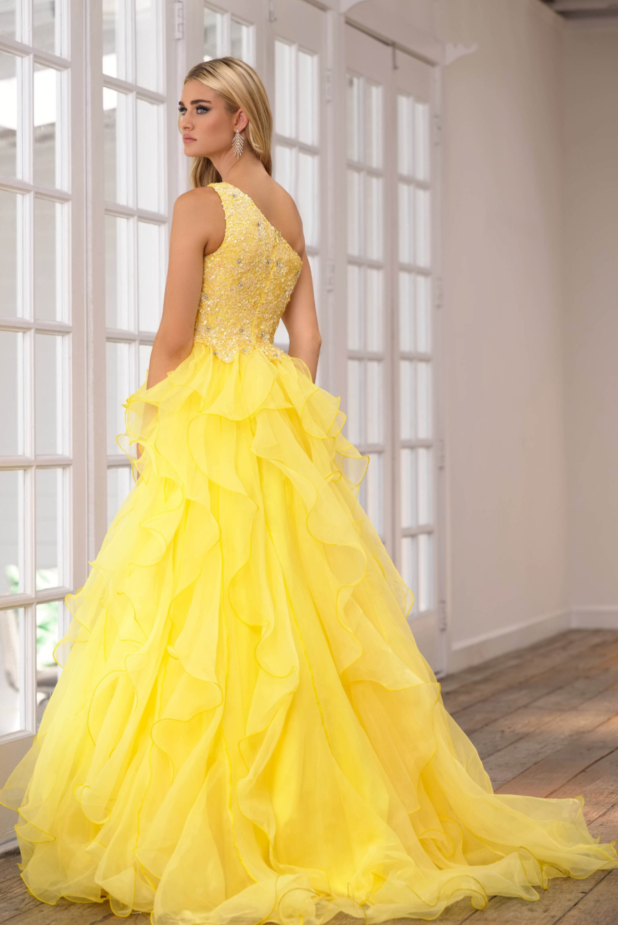 Ava Presley 28576 Size 8 Yellow
